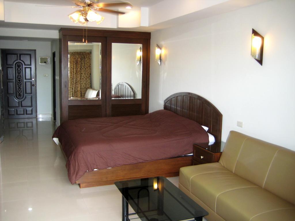 Yensabai Condotel Pattaya Esterno foto